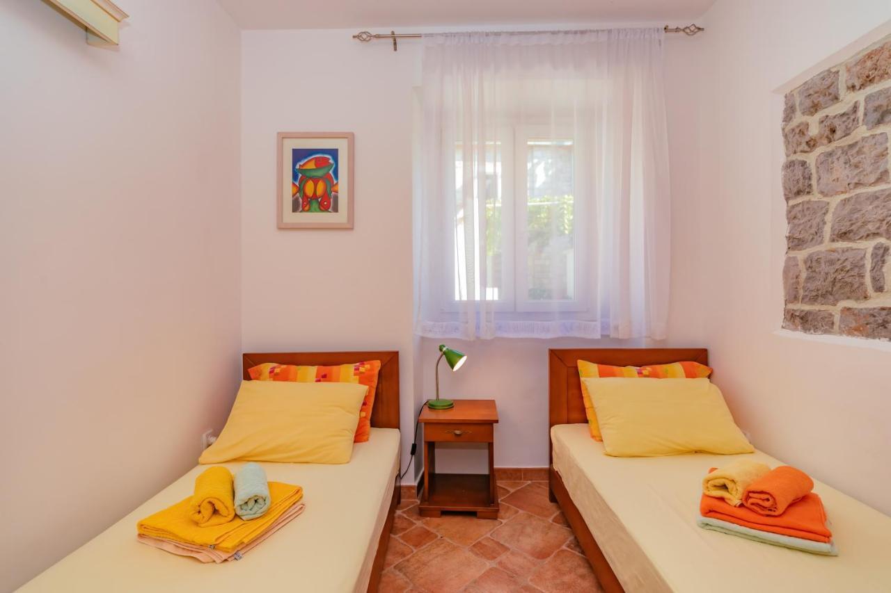 Apartments Bigovo Veljic Tivat Ngoại thất bức ảnh