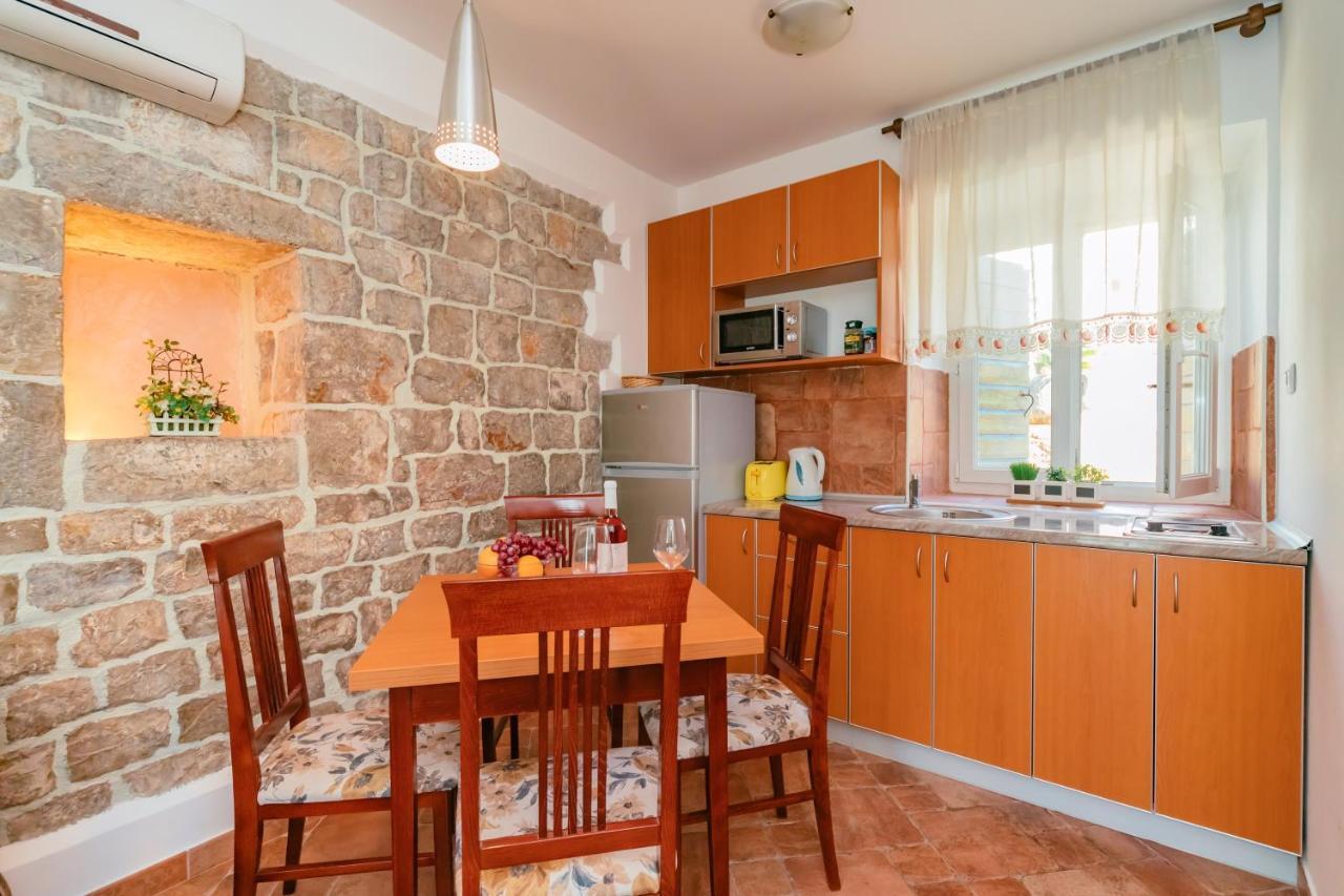 Apartments Bigovo Veljic Tivat Ngoại thất bức ảnh